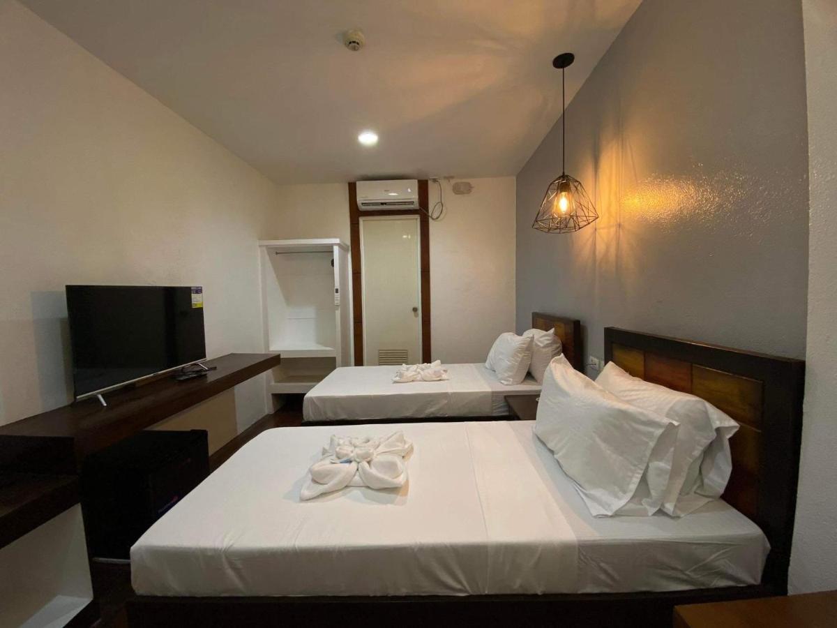 Dumaguete Seafront Hotel دوماغيتي المظهر الخارجي الصورة