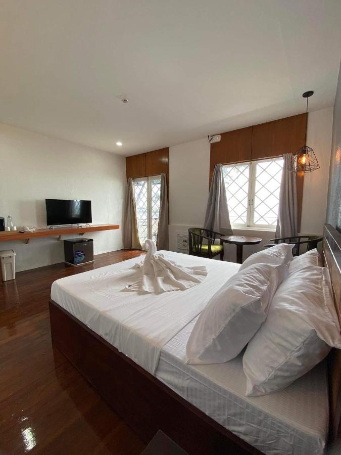 Dumaguete Seafront Hotel دوماغيتي المظهر الخارجي الصورة