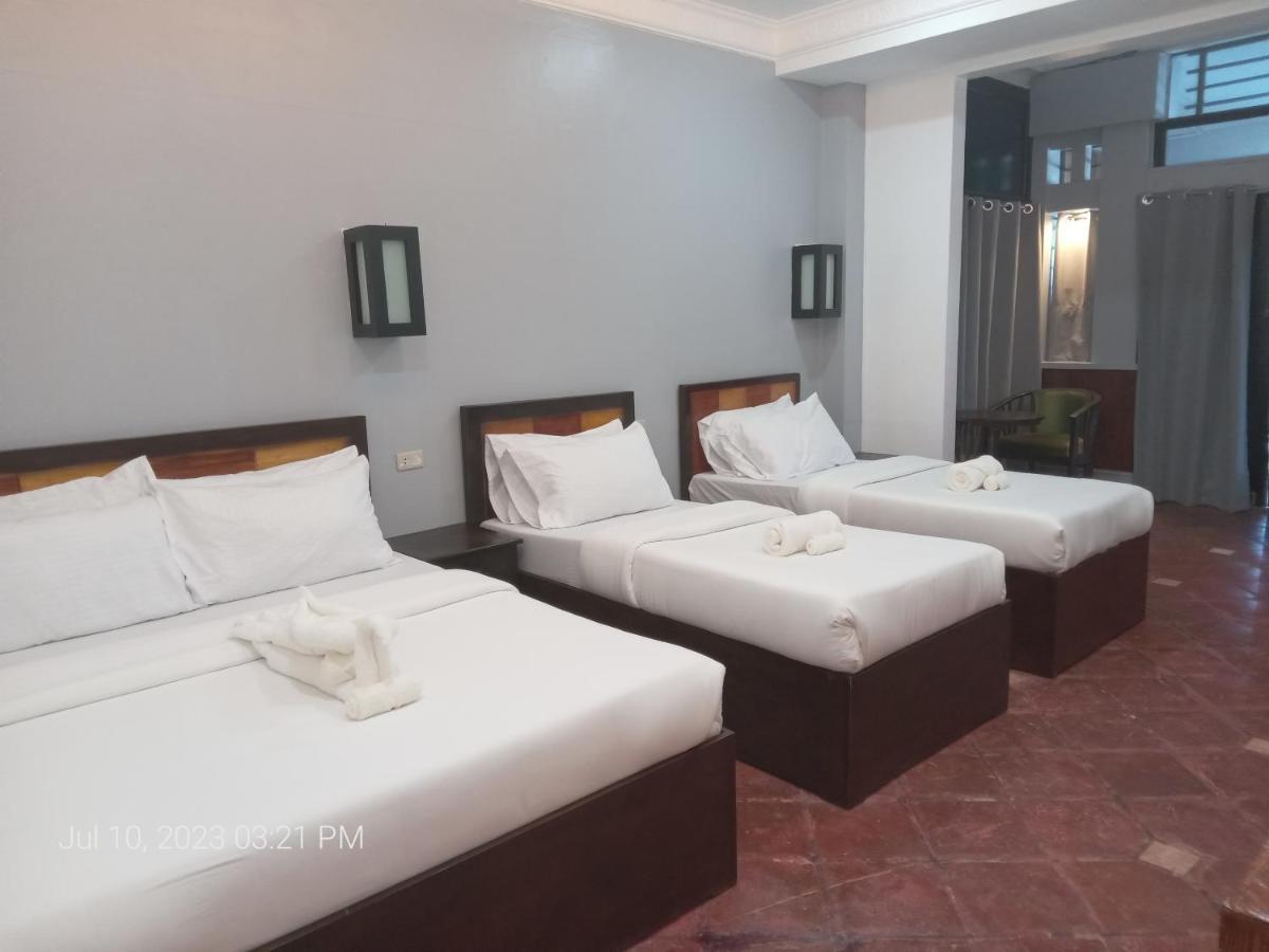 Dumaguete Seafront Hotel دوماغيتي المظهر الخارجي الصورة