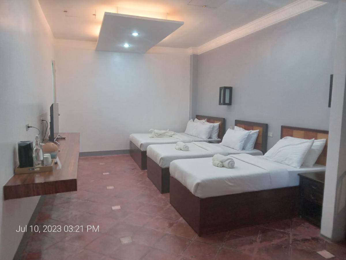 Dumaguete Seafront Hotel دوماغيتي المظهر الخارجي الصورة